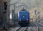 186 268-9 von Rhenus-Logistik  kommt aus Richtung Köln,Aachen-Hbf und fährt durch Aachen-Schanz mit einem GTS-Containerzug aus Piacenza(I) nach Zeebrugge-Ramskapelle(B) und fährt in Richtung Aachen-West. 
Aufgenommen vom Bahnsteig von Aachen-Schanz.
Bei Sonnenschein am Morgen vom 14.3.2018. 