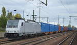 akiem  186 267-1  [NVR-Number: 91 80 6186 267-1 D-AKIEM] für CTL? mit Containerzug am 13.09.18 Bf. Flughafen Berlin-Schönefeld.