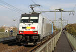 186 258 Lz im Gegengleis auf der Kölner Südbrücke am 19.10.2018