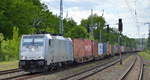METRANS Rail s.r.o., Praha [CZ] mit der Railpool Lok  186 429-7  [NVR-Nummer: 91 80 6186 429-7 D-Rpool] und Containerzug am 28.05.20 Bf. Saarmund.
