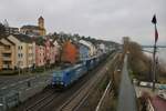 Rhenus Bombardier Traxx 186 268-9 mit Containerzug am 23.01.21 in Mainz Weisenau von einer Brücke fotografiert 