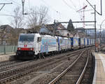 Ein sehr seltenes Duo von SBB Cargo International.
BR 186 903 vielfachgesteuert mit einer blauen Vectron anlässlich der Bahnhofsdurchfahrt Liestal am 26. März 2021.
Foto: Walter Ruetsch