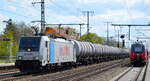 Lotos Kolej Sp. z o.o., Gdańsk [PL] mit der Railpool Lok  E 186 276-2   [NVR-Nummer: 91 80 6186 276-2 D-Rpool] und Kesselwagenzug am 27.04.22 Durchfahrt Bf. Golm.