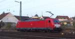 E 186 beim Umsetzen im Gterbahnhof Ensdorf/Saar am 24.10.2012