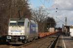 Railpool/Metrans E 186 182 am 2.2.13 mit einem Containerzug in Rheinhausen-Ost.Der Zug endete wenige Meter weiter im Gbf Rheinhausen.