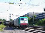 186 221 (Cobra 2829)kommt am 16.8.2013 mit Kesselwagen aus Montzen nach Aachen West.