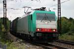 Mit dem 40184  G.T.S.  (Piacenza - Zeebrugge Ramsk) fuhr am 12.07.2014 Crossrail E 186 132 am Abzweig Leutersberg auf der KBS 703 gen Freiburg Gbf.