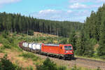 187 083 (DB) mit einem Mischer nach Nürnberg Rbf am 21.07.2021 in Steinbach am Wald.