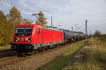 DB Cargo 187 182 mit Kesselzug zur Kreuzung im Bf Martensdorf am 21.10.2022.