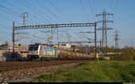 Railpool / BLS Cargo 187 006 mit Kesselwagenzug am 9. April 2020 im Löchligut.