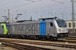 Lok 187 004-7 ist beim Badischen Bahnhof abgestellt.