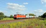 DB Cargo 189 006 zieht einen Containerzug am 14.06.17 bei Wahnebergen in Richtung Bremen.