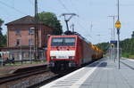189 024 mit Güterzug bei der Durchfahrt durch den Bahnhof Laufach/Ufr. (Strecke Aschaffenburg-Würzburg).