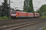 189 046-6 und 189 036-7 kommen mit einem leeren Dillingerbomber durch Rheydt in Richtung Maasvlakte gefahren, am heutigen Dienstag den 24.4.2018