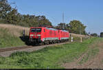 189 018-5 (Siemens ES64F4) schleppt ihre kalte Vorgängerin 189 017-7 in Halle (Saale), Zöberitzer Weg, Richtung ZBA Halle (Saale).

🧰 DB Cargo
🚩 Bahnstrecke Halle–Cottbus (KBS 219)
🕓 9.10.2021 | 14:04 Uhr