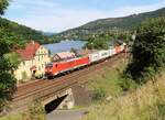 189 059-9 war am 17.07.22 mit einem Containerzug in Brná nad Labem zu sehen. 