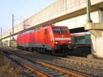 189 029 als Lz im Bahnhof Rethen/Leine (KBS 350) am 13.2.2008