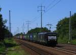 Richtung Osten kam zuerst die 189 288 der ITL mit Containern durch. Auch hier viele Gre zurck! 02.06.2011