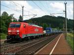 Railion 189 061 mit LKW-Walter Zug durchfhrt den Bahnhof Frtschendorf in Richtung Saalfeld am 04.07.2012  