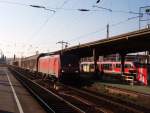 Dieses Bild zeigt einen Gterzug (wer hts gedacht) im Bahnhof Erfurt.