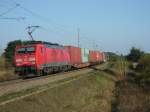 Am 04.10.2014 kam 189 003 mit einem Containerzug aus Richtung Magdeburg nach Stendal und fuhr weiter in Richtung Salzwedel.