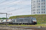 Lok 189 106-8 durchfährt den Bahnhof Pratteln. Die Aufnahme stammt vom 01.06.2017.