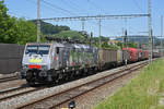 Lok 189 994-7  Novelis  durchfährt den Bahnhof Gelterkinden. Die Aufnahme stammt vom 17.07.2019.