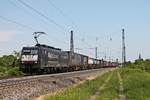 Mit dem  GTS -Containerzug (Rotterdam Waalhaven - Piacenza) fuhr am Morgen des 25.05.2019 die MRCE/SBBCI ES 64 F4-284 (189 284-3)  Alpäzähmer  über die Rheintalbahn durch den Bahnhof von Heitersheim in Richtung Schweizer Grenze.