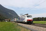 189 914 war mit  Sattelaufliegern  am 10. September 2020 bei Niederaudorf im Inntal in Richtung Brenner unterwegs..