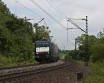 189 105-0 und 189 110-0 am 2. Juni 2010 mit DPE 88567 (Basel Bad Bf - Berlin Zoologischer Garten) bei Istein .