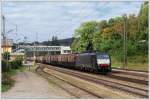 189 910 am 16.9.2011 mit einem Gterzug bei der Durchfahrt in Tullnerbach-Pressbaum. 