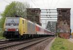 ES 64 F4-008 / 189 908 am AZ13311 an der Sdbrcke am 27.04.2012