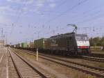 Am 30.06.2012 fuhr 189 208 mit einem Containerzug durch Stendal. 