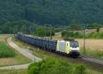 ES 64 F4 095 ist mit einem Schttgutwagenzug am 06.07.2012 bei Wernfeld