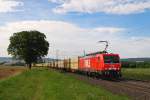 189 801 (WLE 81) mit Warsteiner-Bierzug bei Retzbach (Zellingen) [04.08.2012]