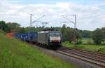 ES 64 F4-159 (E189 159) mit einem Containerzug am 13.06.2013 bei Salzderhelden.