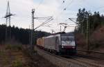 189 997 MRCE mit Containerzug am 01.03.2014 in Steinbach am Wald gen Saalfeld.