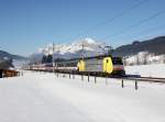 Die 189 903 mit einem Turnuszug am 30.01.2016 unterwegs bei Fieberbrunn.