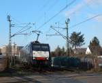 189 210 kam am 17.2 mit einem Containerzug durch Grevenbroich Richtung Köln gefahren.