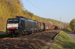 189 159 MRCE mit gemischtem Güterzug bei Erzhausen am 21.04.2016