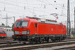 Siemens Vectron der DB 193 373-8 durchfährt solo den badischen Bahnhof.