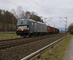 193 600 mit S21 Aushubzug in Fahrtrichtung Süden.