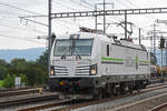 Siemens Vectron 476 453-6 durchfährt den Bahnhof Möhlin. Die Aufnahme stammt vom 06.09.2018.