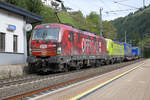 Vectron 193 555 und 193 552 beide TXL (D-ATLU) durchfahren den Bahnhof Sankt Jodok am Brenner von Italien kommend Richtung Kufstein. 27. Sept. 2019