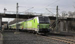 Ein FLIXTRAIN durchfährt hier am 2.3.2020 um 9.09 Uhr auf dem Weg nach Hamburg den  Natrup Hagen.