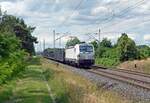 Am 06.07.23 rollte 193 755 der ELL ohne Nummer auf der Front mit einem leeren Autozug am Haken durch Wittenberg-Labetz Richtung Falkenberg(E).
