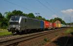 193 804-2 von RAILPOOL ist mit einen Containerzug bei Vollmerz unterwegs am 03.06.14.