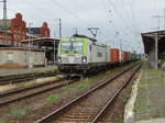 Am 24.06.2017 kam 193 893 mit einem Containerzug aus Richtung Magdeburg nach Stendal und fuhr weiter Richtung Salzwedel.