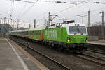 193 813 nun in vollen Flixtrain Farben in Köln Messe/Deutz am 28.02.2019