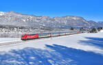 193 965 mit D 305 am 20.01.2024 bei Oberndorf in Tirol.